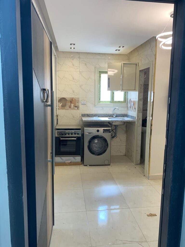 سكن آمن وهادئ استوديو مجهز للإيجار في مدينة السادس من أكتوبر