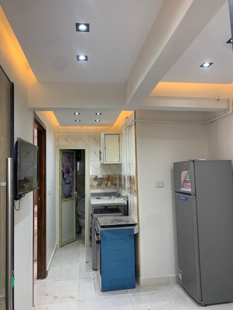 سكن آمن وهادئ استوديو مجهز للإيجار في مدينة السادس من أكتوبر